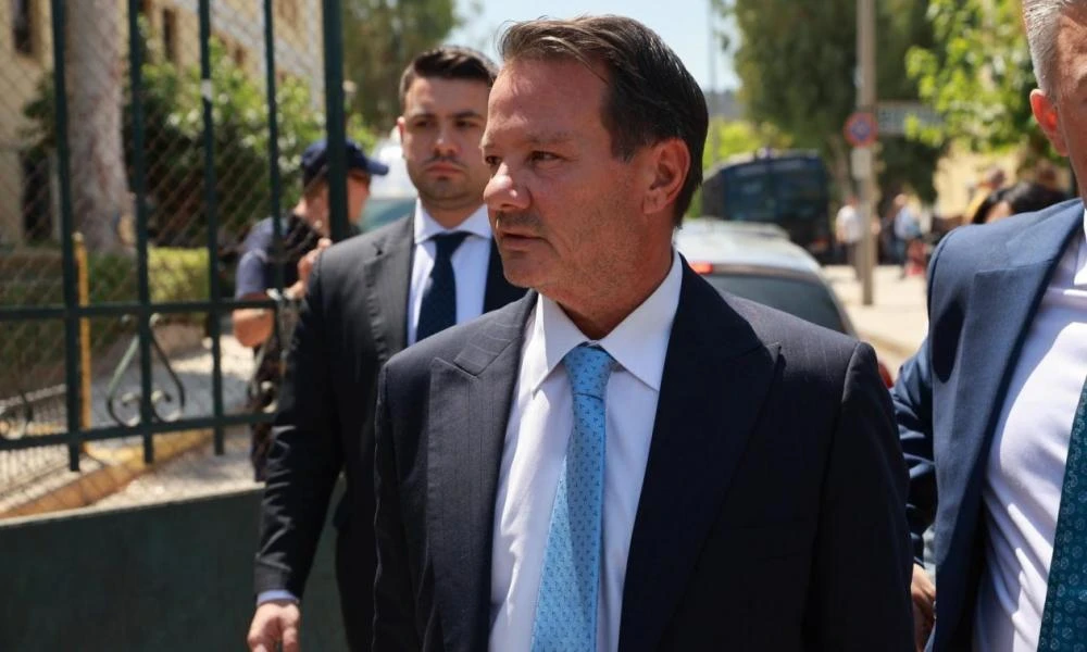 Ο Τζώρτζης Κουτσολιούτσος «διώχνει» τον Λύτρα από το VIP κελί του Κορυδαλλού